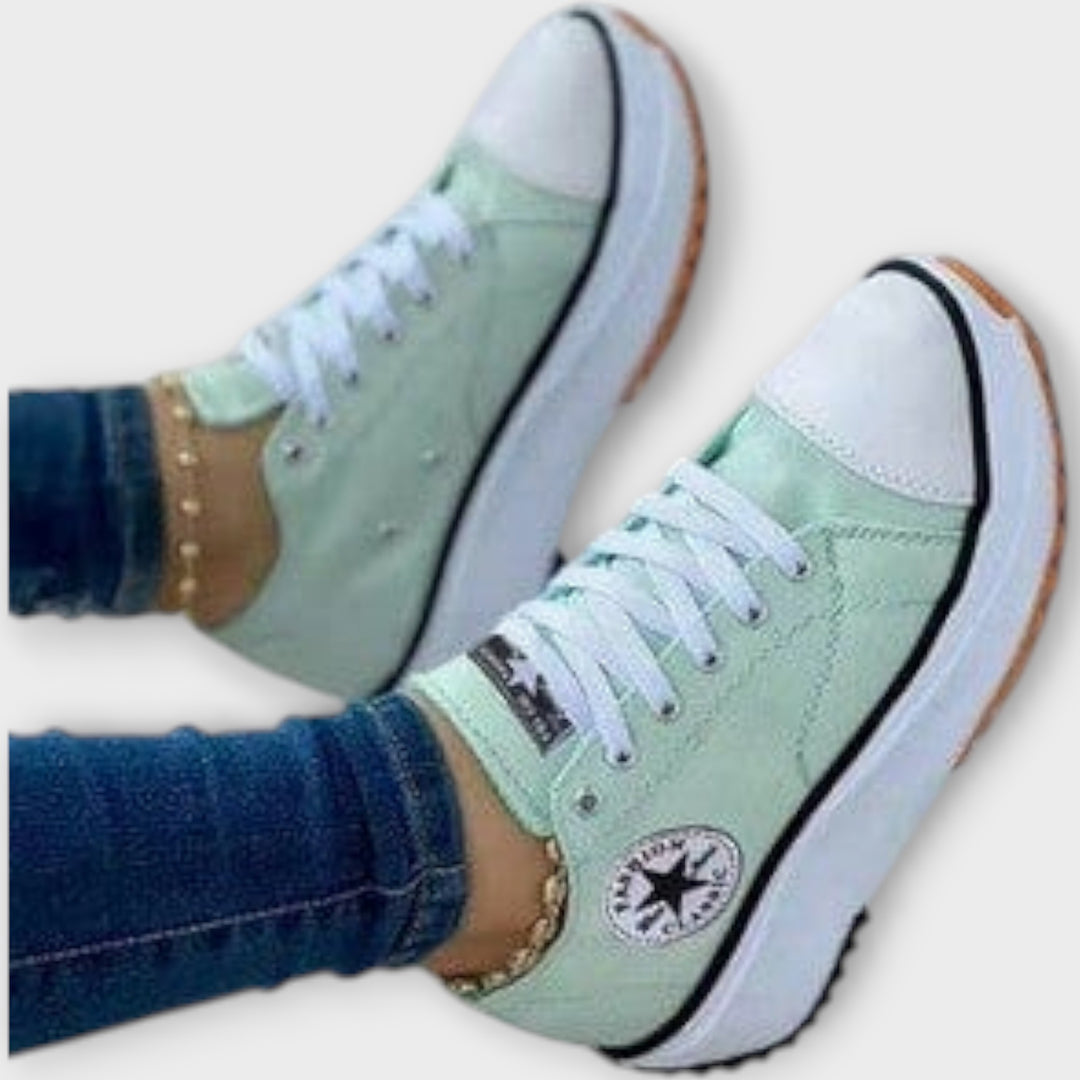Κομψά Sneakers με Μοντέρνο Σχεδιασμό