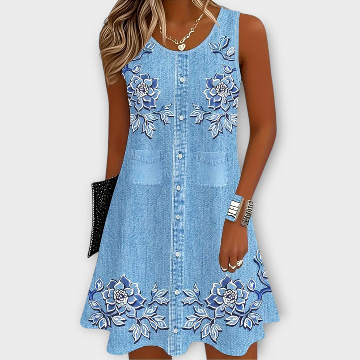 Φόρεμα με Κομψή Γραμμή και Διακριτικές Λεπτομέρειες