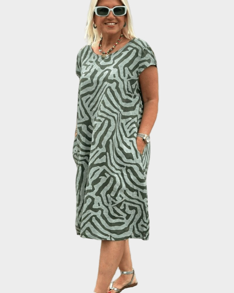 Καλοκαιρινό φόρεμα με στρογγυλή λαιμόκοψη και όμορφο σχέδιο