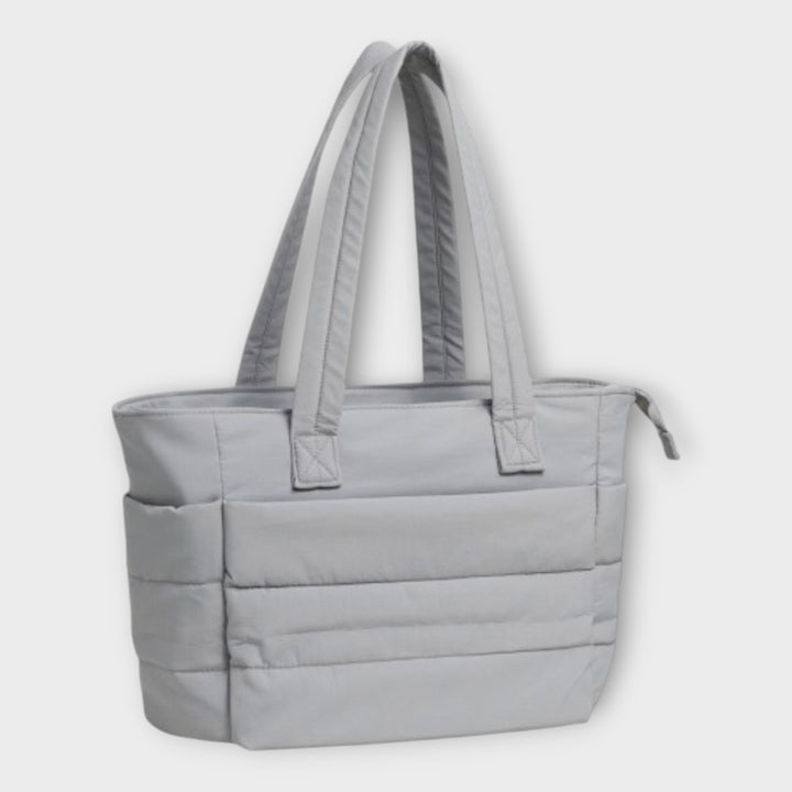 Κομψή Tote Τσάντα με Διαχρονικό Σχεδιασμό