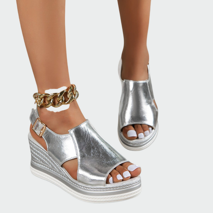 Καλοκαιρινή πλατφόρμα με λάμψη