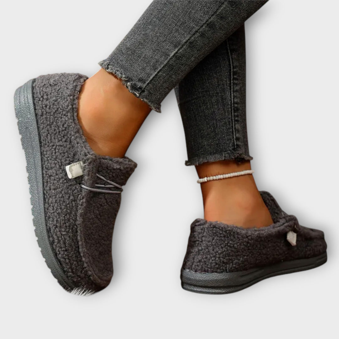 Αφράτα Παπούτσια Σπιτιού με Άνετη Εφαρμογή