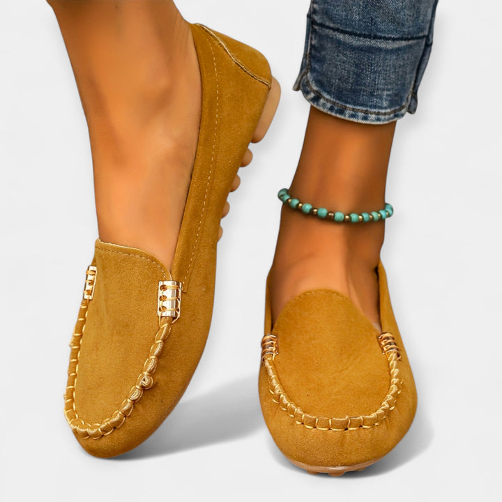 Loafers με Μεταλλικά Στοιχεία