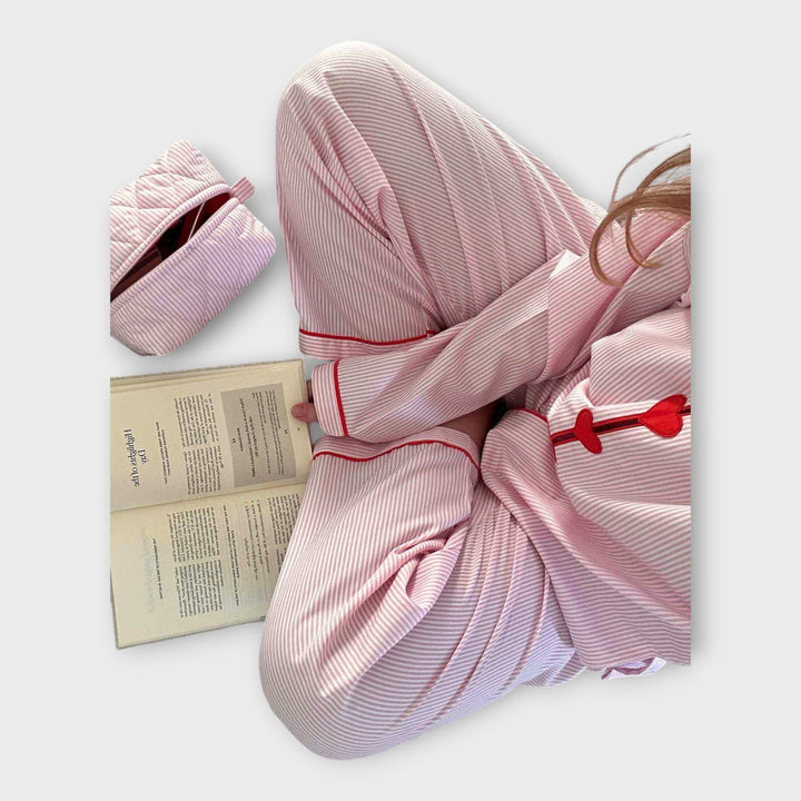 Πιτζάμα με Κομψές Λεπτομέρειες