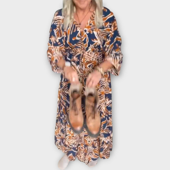 Μακρύ Φόρεμα με Εντυπωσιακό Σχέδιο