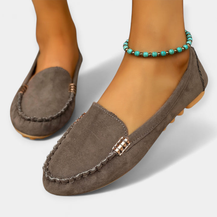Loafers με Μεταλλικά Στοιχεία