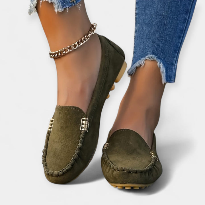 Loafers με Μεταλλικά Στοιχεία