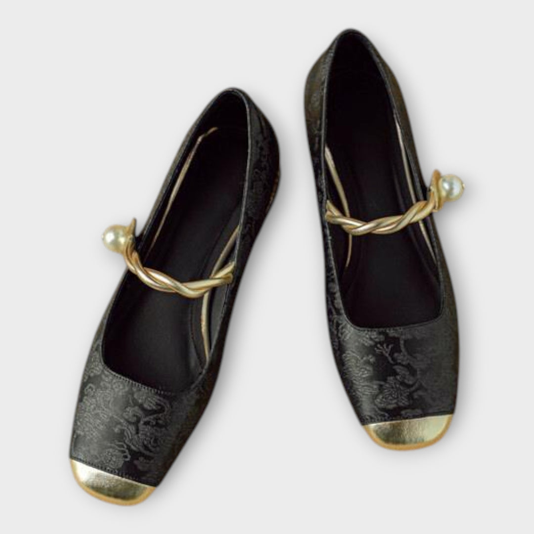 Κομψές Μπαλαρίνες με Εκλεπτυσμένες Λεπτομέρειες