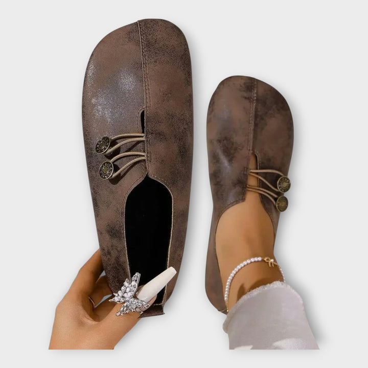 Παπούτσια με Κουμπιά