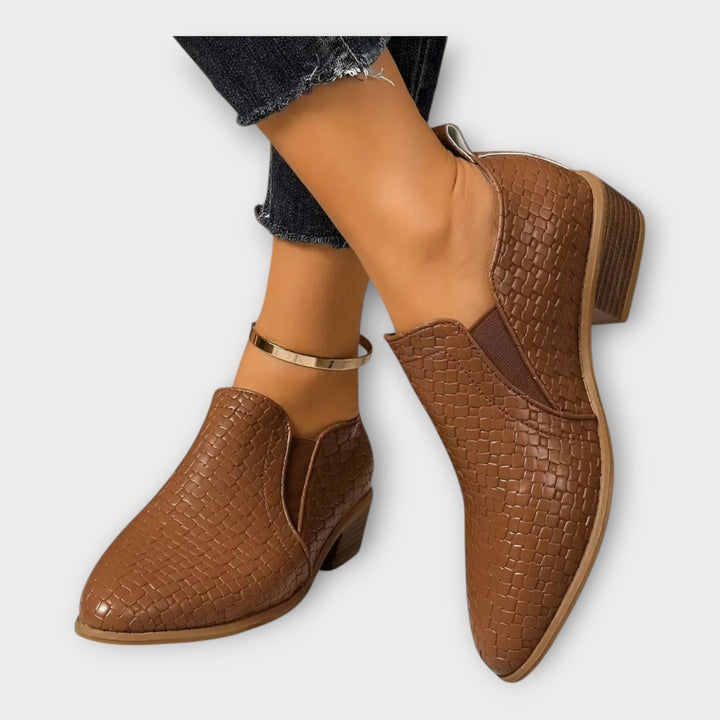 Κομψά Slip-On Παπούτσια με Χαμηλό Τακούνι