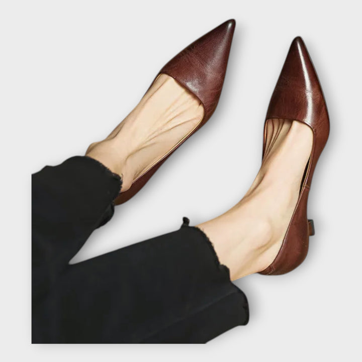 Κομψές Γόβες με Χαμηλό Τακούνι