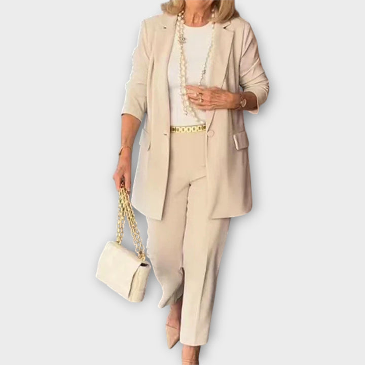 Κομψό Σετ Σακάκι με Παντελόνι για Διαχρονική Εμφάνιση