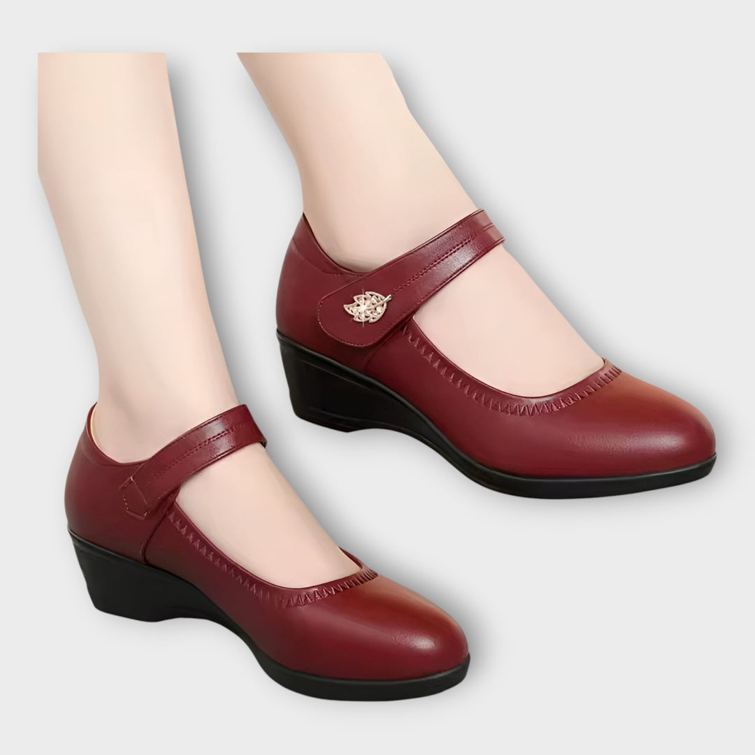 Κομψές Γόβες με Χαμηλό Τακούνι και Σταθερή Στήριξη