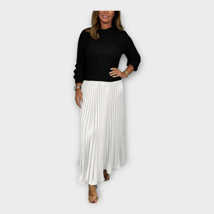 Κομψό Φόρεμα με Πλισέ Σχέδιο και Διαχρονική Αισθητική