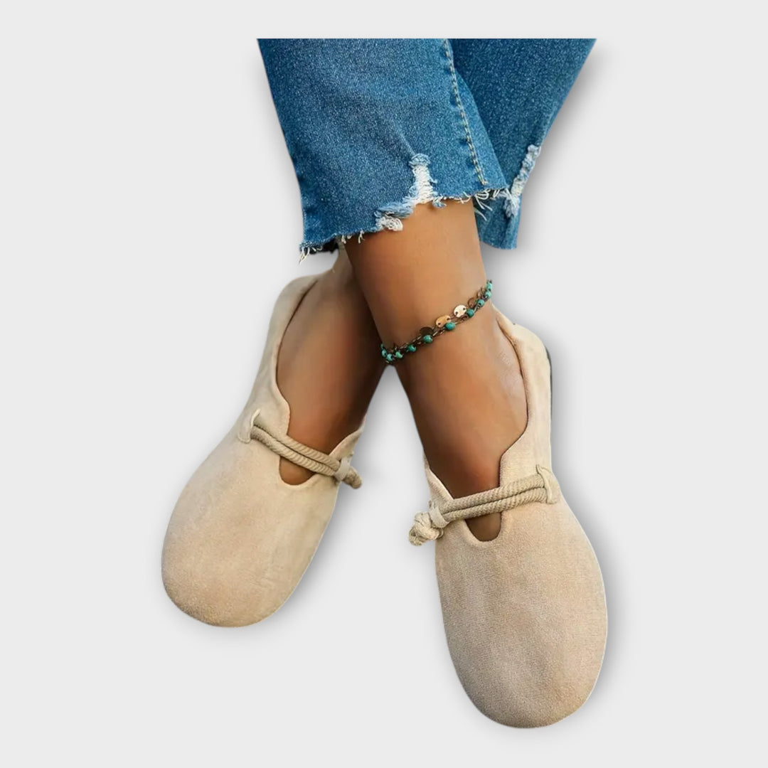 Σουέτ Παπούτσια με Κόμπο Λεπτομέρεια