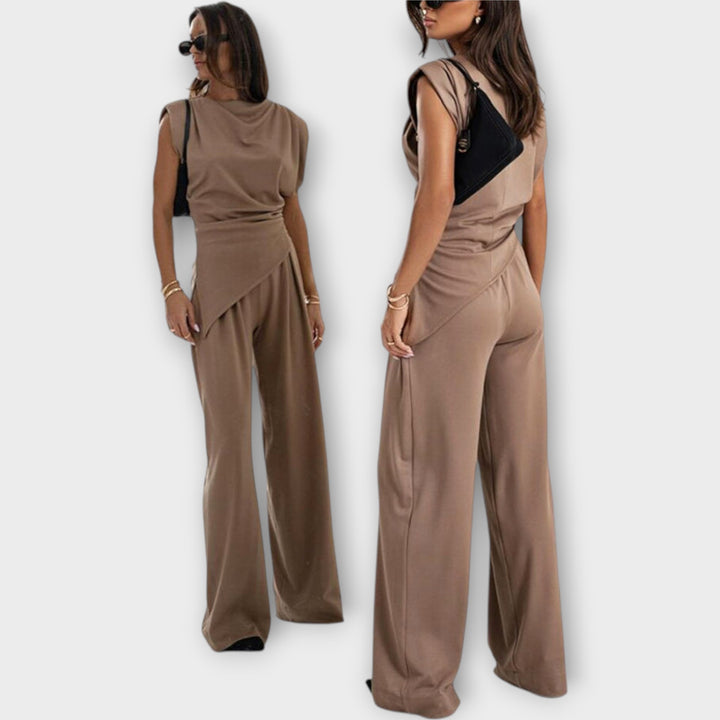 Κομψή Ολόσωμη Φόρμα με Μοντέρνο Κόψιμο