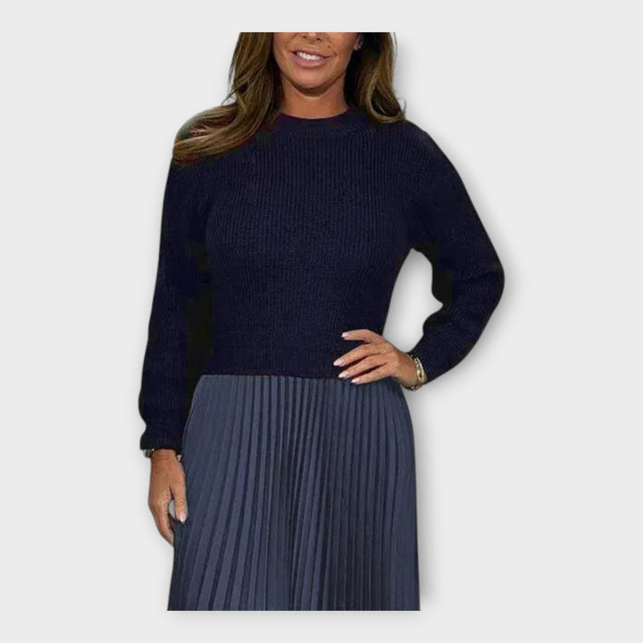 Κομψό Φόρεμα με Πλισέ Σχέδιο και Διαχρονική Αισθητική