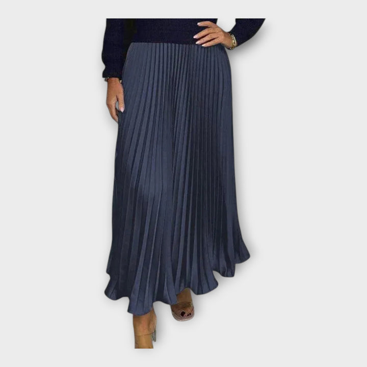 Κομψό Φόρεμα με Πλισέ Σχέδιο και Διαχρονική Αισθητική