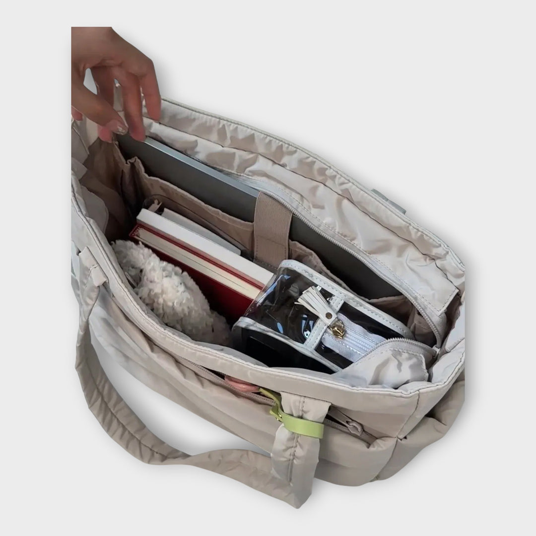 Κομψή Tote Τσάντα με Διαχρονικό Σχεδιασμό