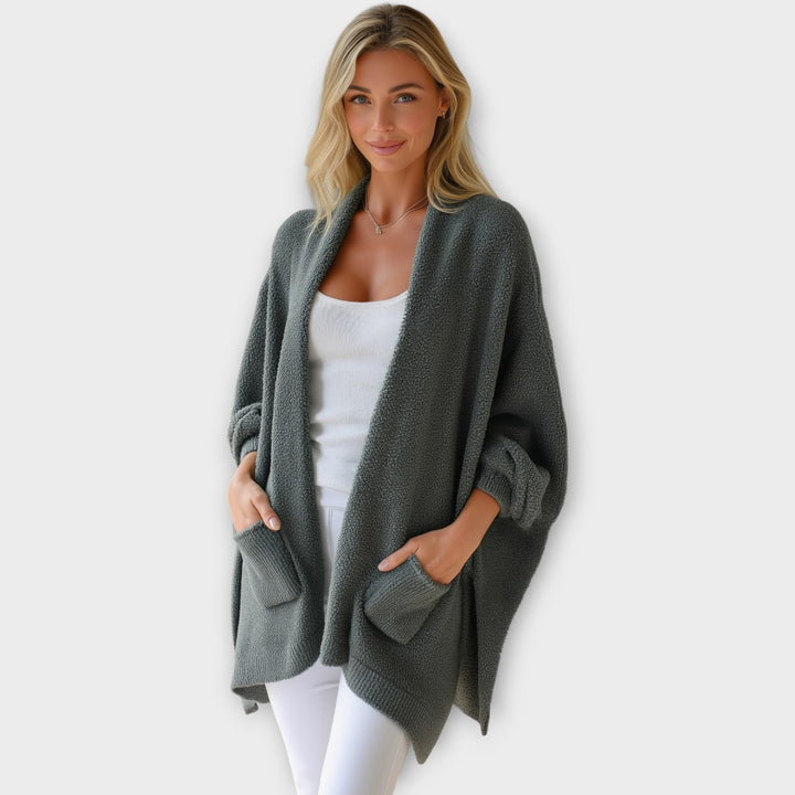 Σετ Loungewear με Μοντέρνες Λεπτομέρειες και Άνετη Εφαρμογή